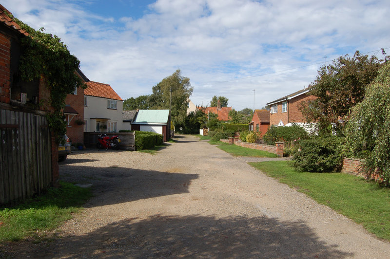 Wrentham. The Lane (2)