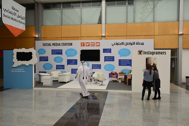 Sharjah 2013 – Sharjah International Book Fair – Social Media Station Sharjah 2013 – Sharjah International Book Fair – Social Media Station