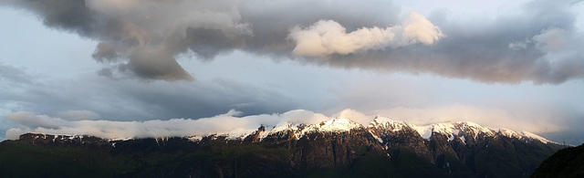 Braut sich da noch etwas zusammen über dem Monte Baldo?  ©UdoSm