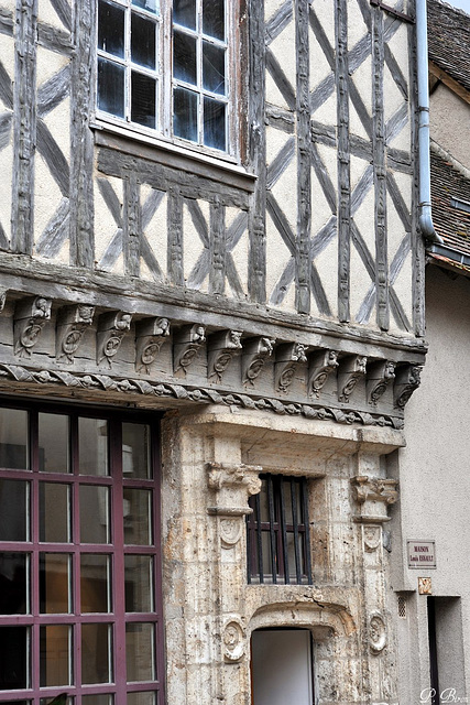 La maison Louis Esnault (1534) à Châteaudun