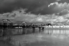 Le pont suspendu de Châteauneuf-sur-Loire