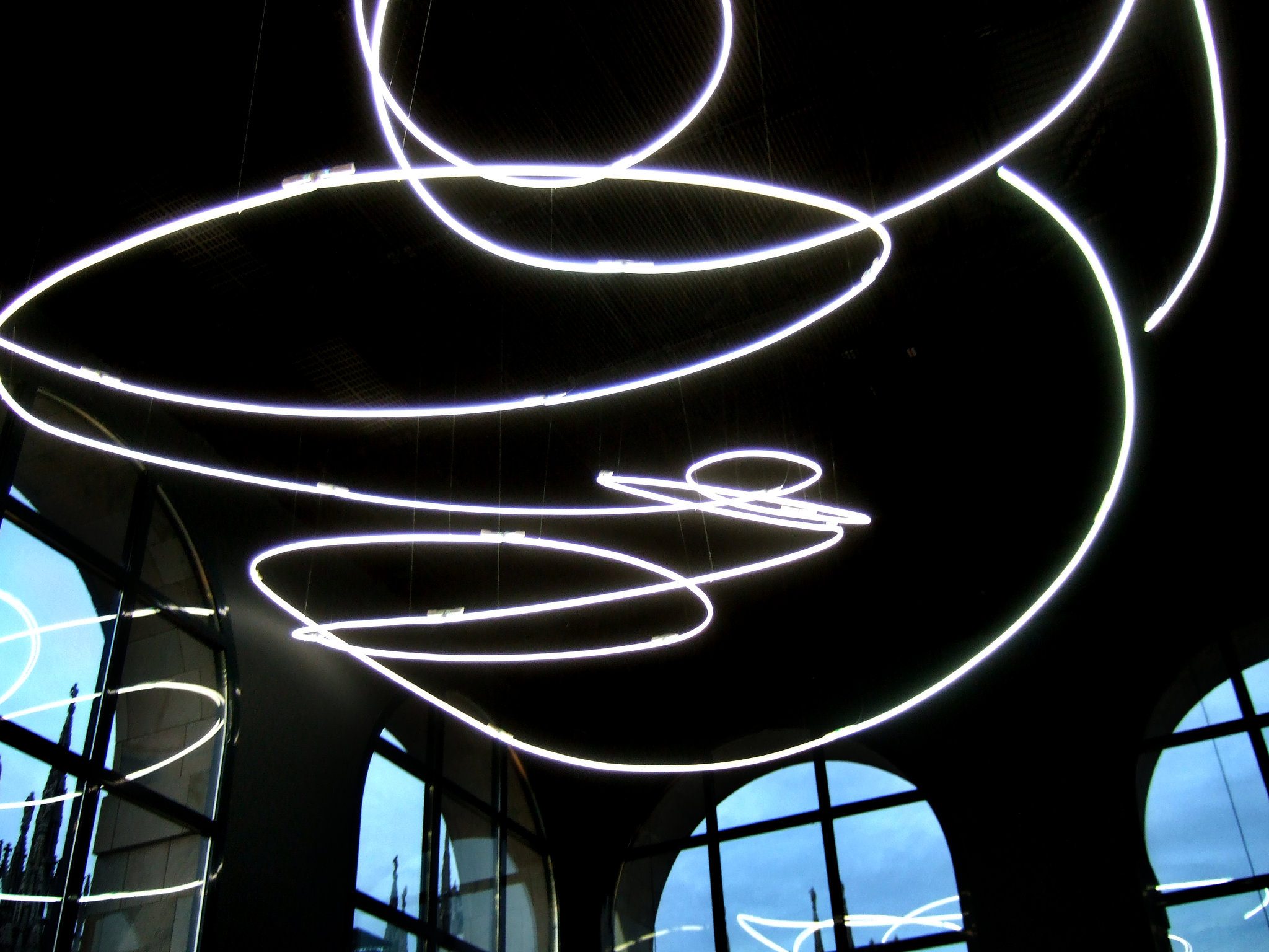Lucio Fontana, Struttura al neon, 1951