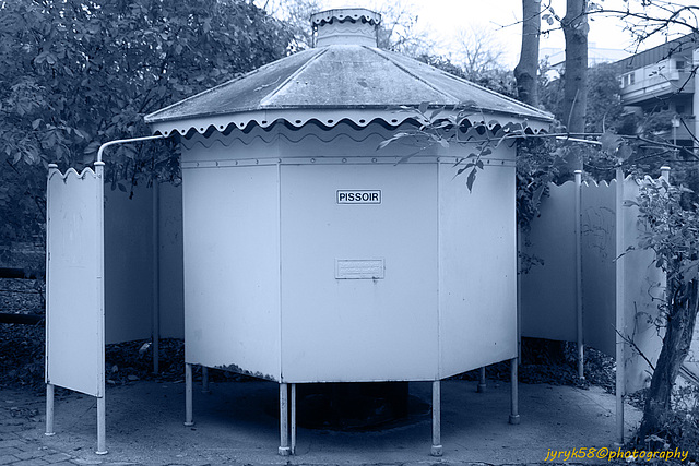 Pissoir