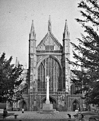 Image43ab Winchester Cathedral late 1950s
