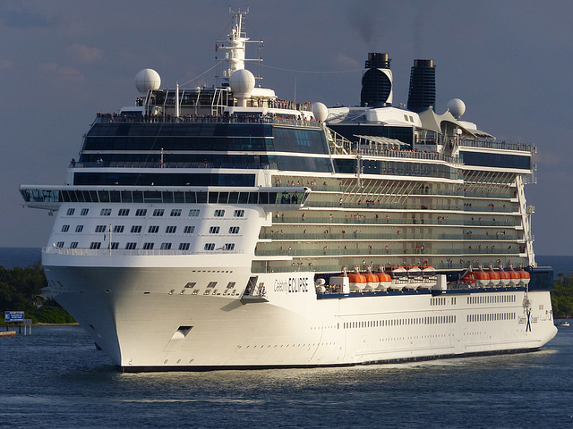 Celebrity Eclipse leaving Port Everglades (1) - 25 January 2014