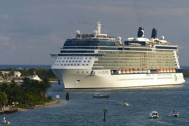 Celebrity Eclipse leaving Port Everglades (2) - 25 January 2014