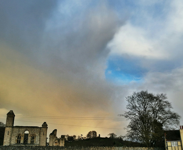 Glastonbury Abbey  - 20140322 [mobile]