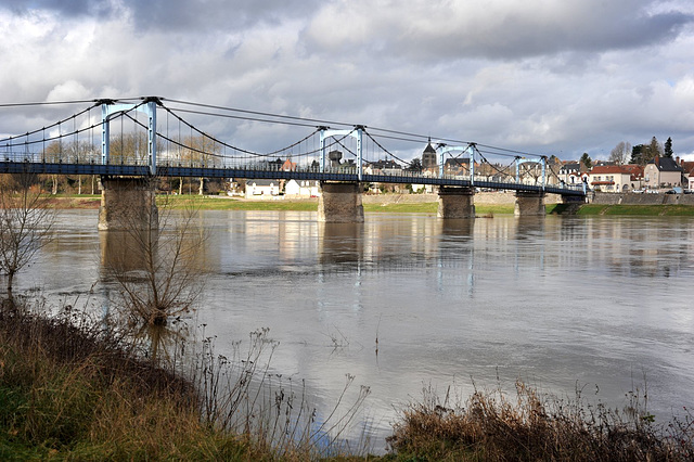 Le pont suspendu à Châteauneuf-sur-Loire