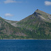 Chaîne de montagne en face de Mefjordvaer / Senja