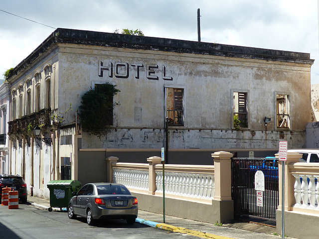 Hotel Cerrado - 5 March 2014