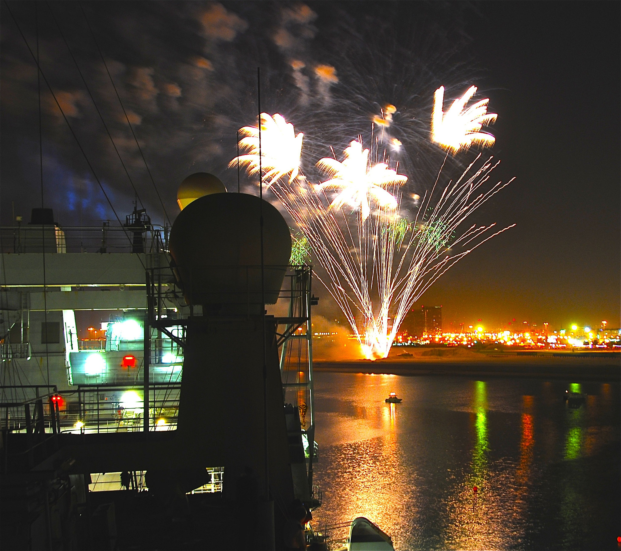 Dubai fireworks