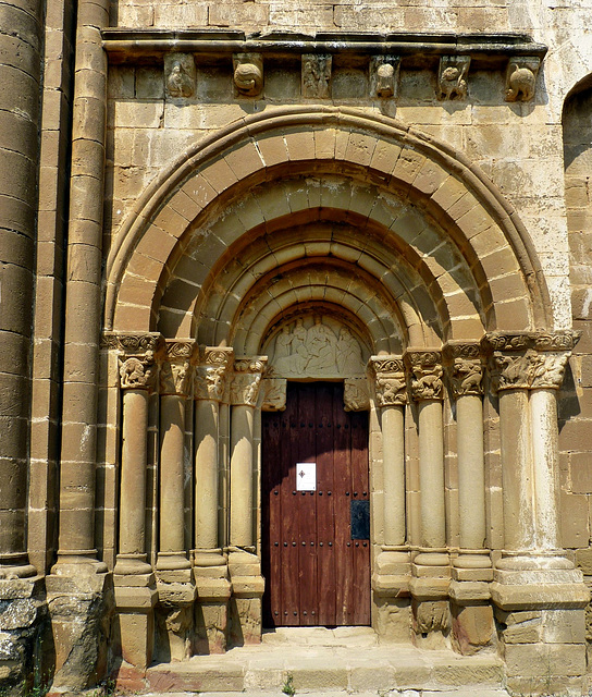 Agüero - Iglesia de Santiago