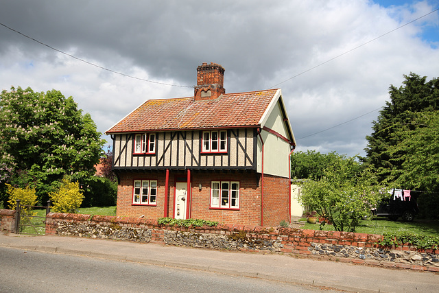Estate Cottage, Cavenham, Suffolk