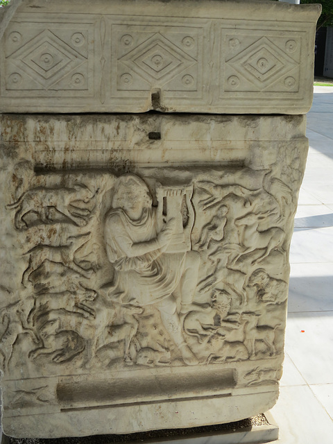 Thessalonique : sarcophage n° 1