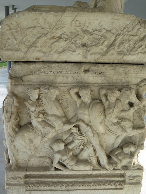 Thessalonique : sarcophage n° 2
