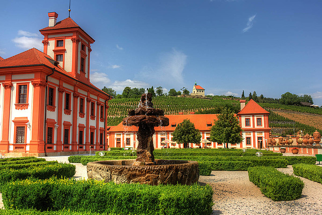 Trojský zámek & kaple Sv. Kláry