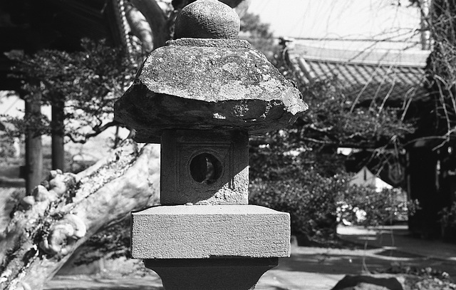 Stone lantern_2