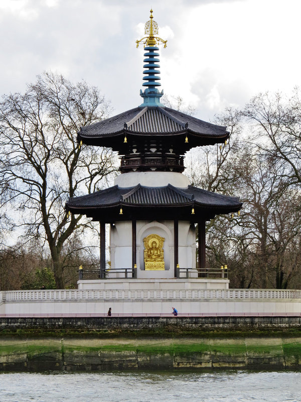 peace pagoda, battersea, london