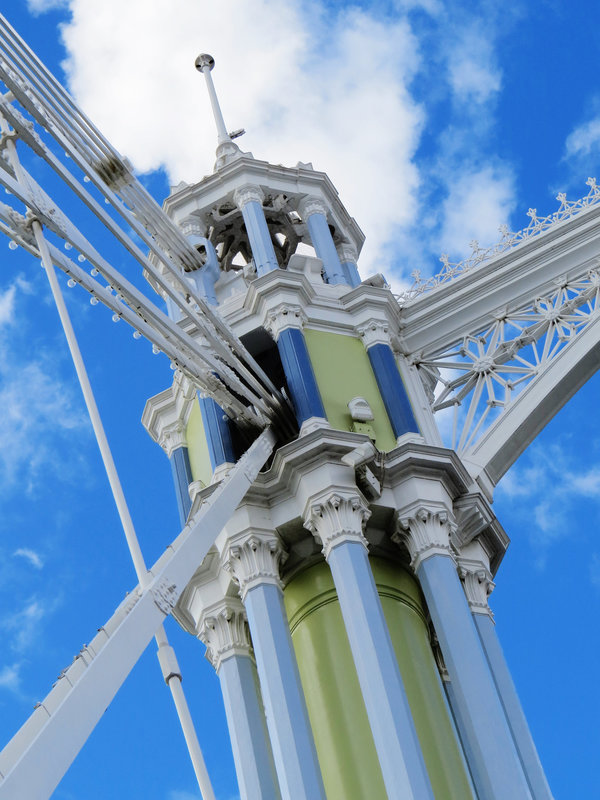 albert bridge, chelsea, london