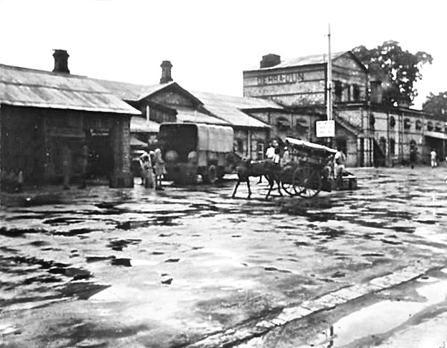 Dehra Dun Station India c1945