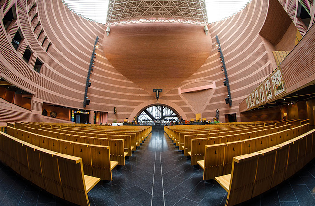 Evry, cathédrale de la Résurrection Saint-Corbinien