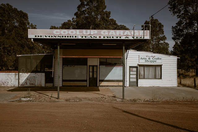 Closed Closed