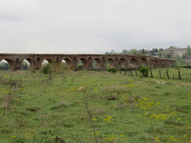 Aqueduc de Scupi.