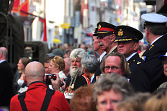 Military History Day 2014 – Lieutenant general Ted Meines taking the parade