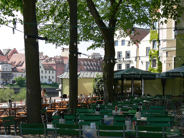 Regensburg - Biergarten "Alte Linde"