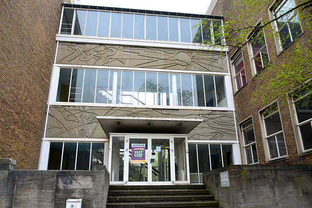 Entrance to the former Clusius Laboratory