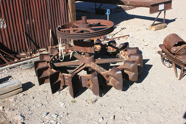 Pelton wheel