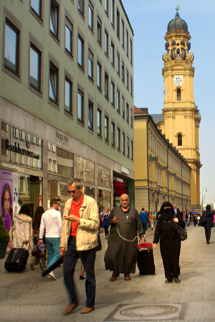 In der Theatinerstraße