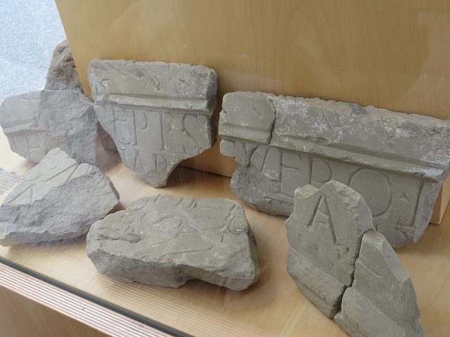 Musée d'Aalen : fragments d'inscription.