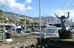 Funchal. Statue einer Meerjungfrau in der Marina. ©UdoSm