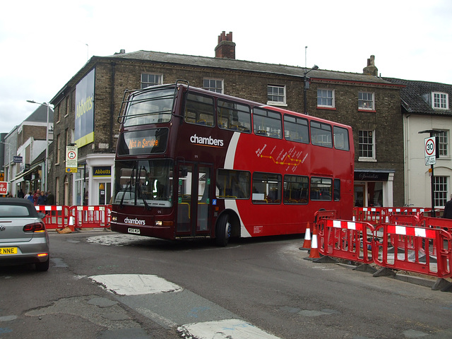 DSCF4896 H C Chambers & Son (Go-Ahead) W516 WGH in Bury St. Edmunds - 3 May 2014