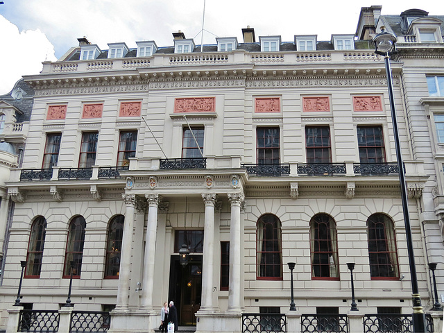 oxford and cambridge university club, pall mall, london