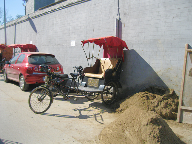 rickshaw waiting