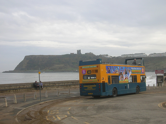Shoreline Suncruiser Buses V182 OOE in Scarborough - 10 Nov 2012 (DSCN9351) Shoreline Suncruiser Buses V182 OOE in Scarborough - 10 Nov 2012 (DSCN9351)