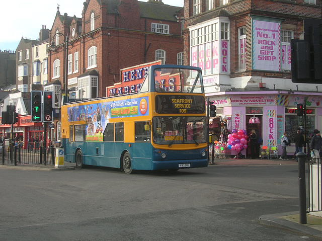 Shoreline Suncruiser Buses V182 OOE in Scarborough - 10 Nov 2012 (DSCN9356)