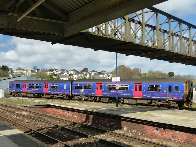 150248 at Truro - 13 April 2014