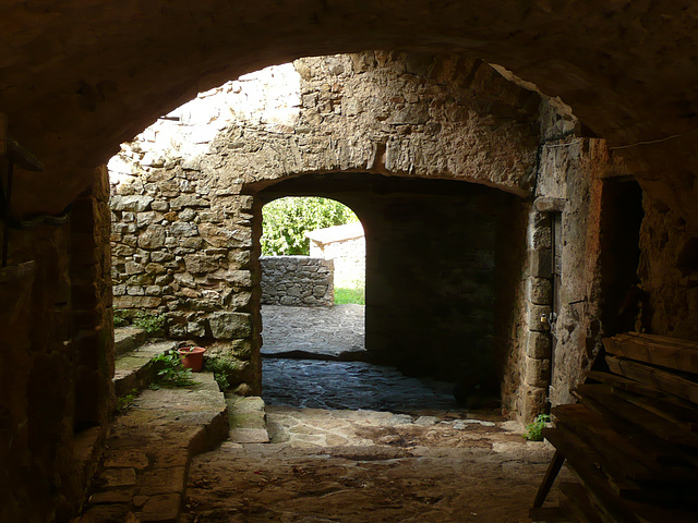 LOZERE Village et fermes (24)