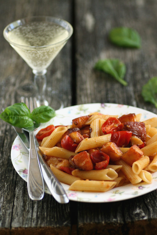 Penne tomati ja halloumi juustuga / Penne with tomato and halloumi cheese