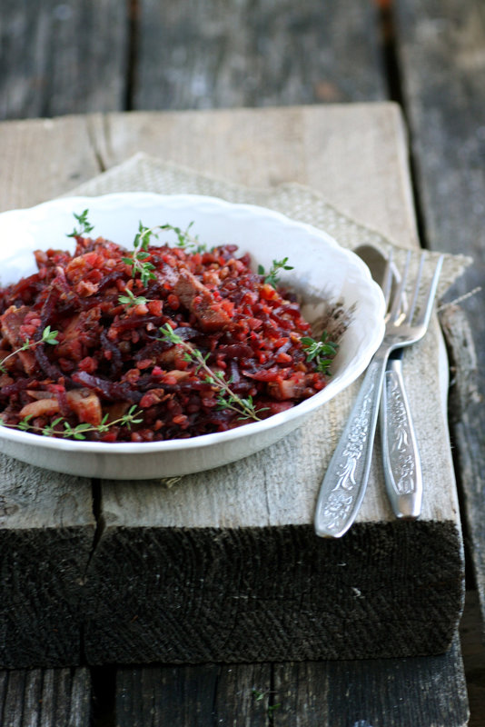 Tatar peedi ja peekoniga / Buckwheat with bacon and beetroot