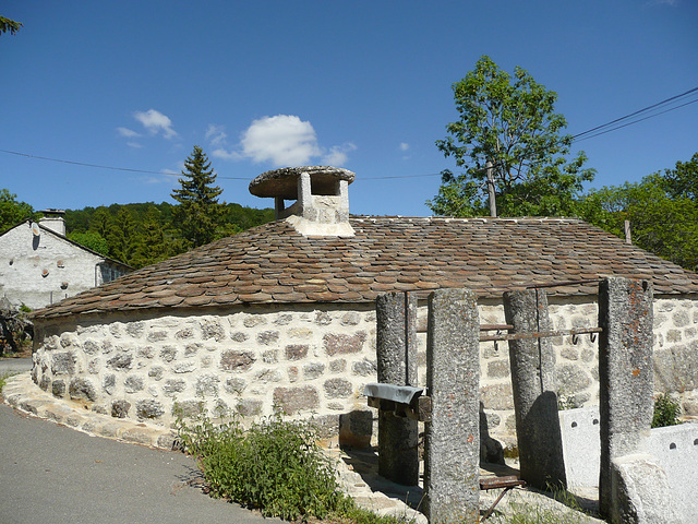 LOZERE Village et fermes (29)