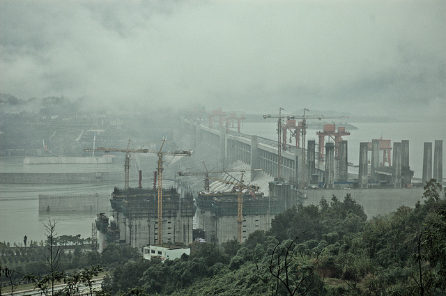 Three Gorges Dam, side view