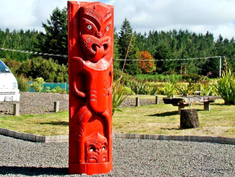 Maori carving