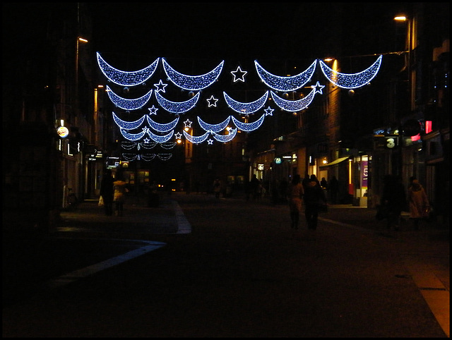 Oxford's frosty smiles