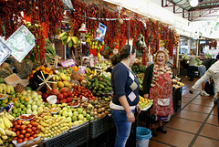 Funchal. Mercado dos Lavradores.  Obst und Südfrüchte. ©UdoSm
