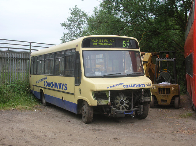 DSCN4246 At  Mulleys Motorways R446 YNF