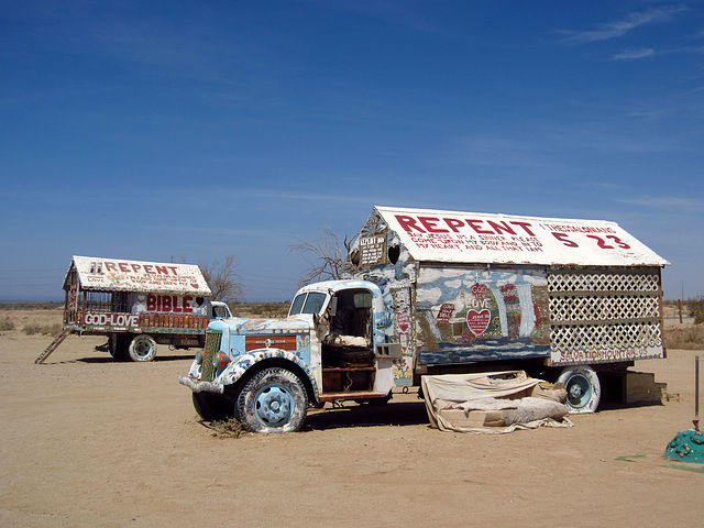 Salvation Mountain (2223)